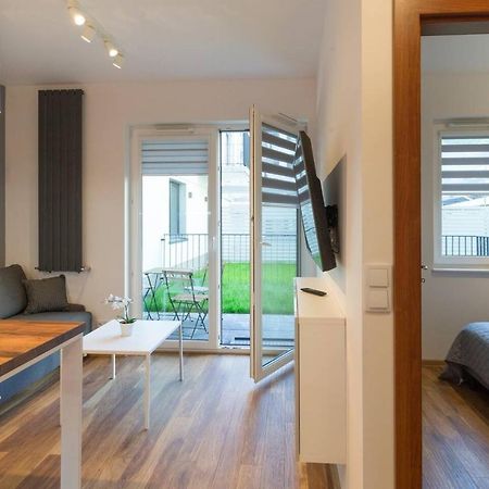 Cozy Apartment With Garden Prestigious Location Krakow Exterior photo